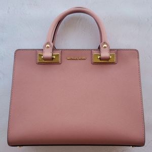 NWOT Michael Kors Quinn Satchel in Rose Saffiano Leather